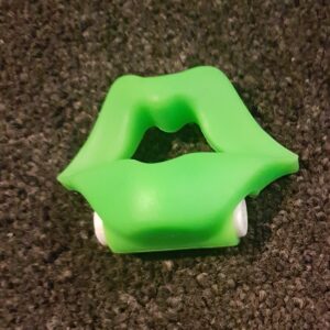 Vibrating Lovers Lips Cock Ring